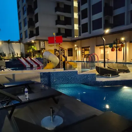 Baliresidence Melaka Seaview Waterpark 2-5Pax 5Minjonker Exterior photo
